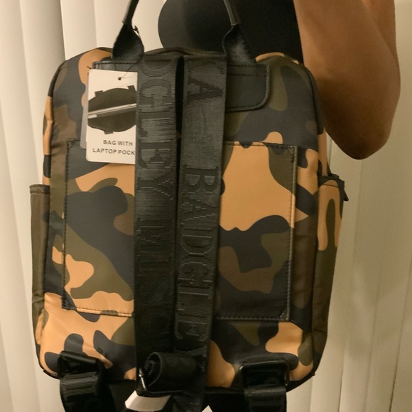BADGLEY MISCHKA Camouflage backpack (NWT) - Picture 4 of 6